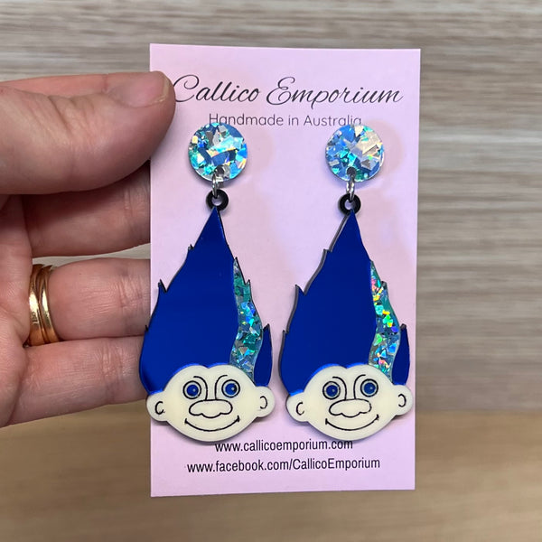EARRINGS AND EARRING STANDS