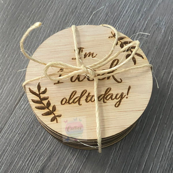Leaf Design Wooden Engraved Baby Milestone Discs