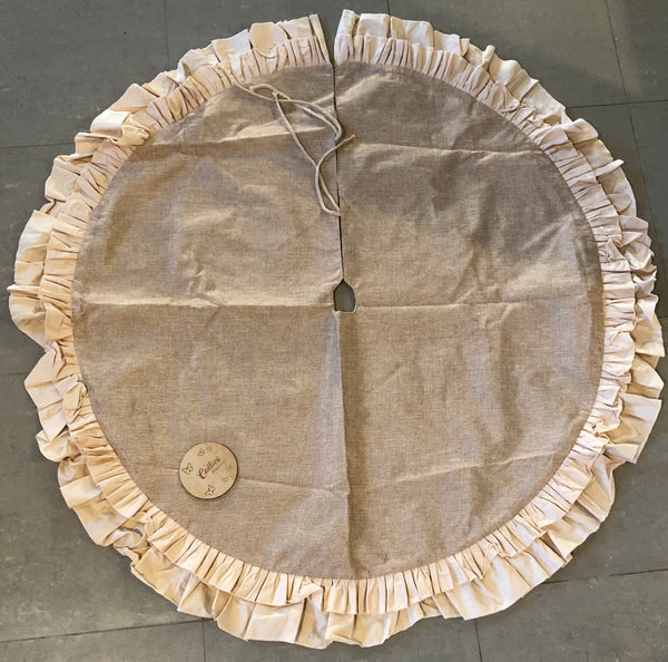PERSONALISED CHRISTMAS TREE SKIRTS