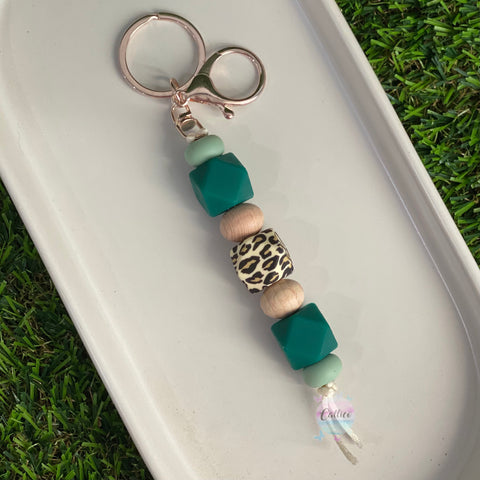 “Wild Green Leopard” Maxi Beaded Keychain